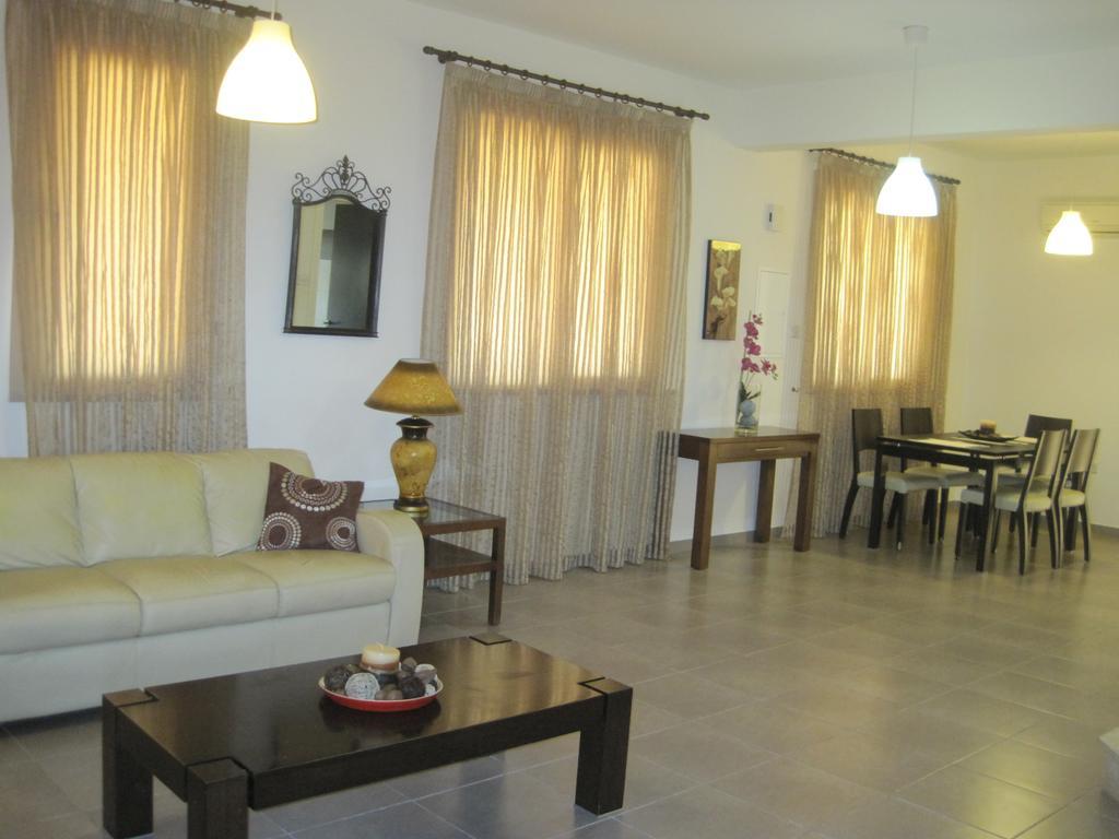Polyxenia Isaak Villa Heaven Pernera بروتاراس المظهر الخارجي الصورة
